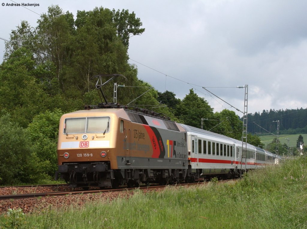 IC 2005  Bodensee  (Emden Hbf-Konstanz) mit Schublok 120 159-9  175 Jahre Eisenbahn in Deutschland  am km 70,0 19.6.10
