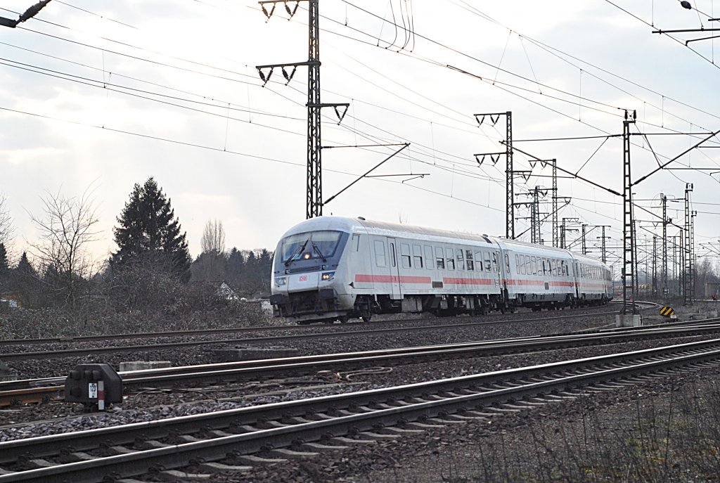 IC Steuerwagen in Lehrte am 11.03.2011.