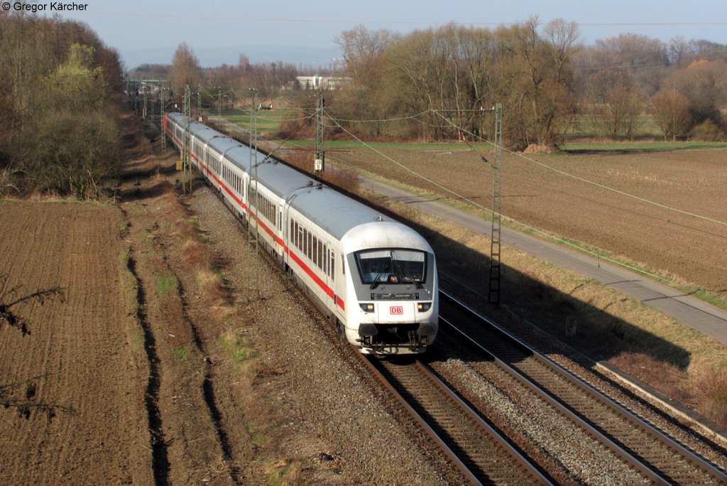 IC-Steuerwagen mit unbekanntem IC bei Bad Schnborn. Aufgenommen am 16.03.2012.