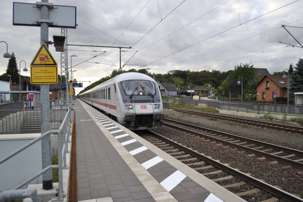 IC Steuerwagen in voller fahrt, in H�melerwald am 15.09.2011.