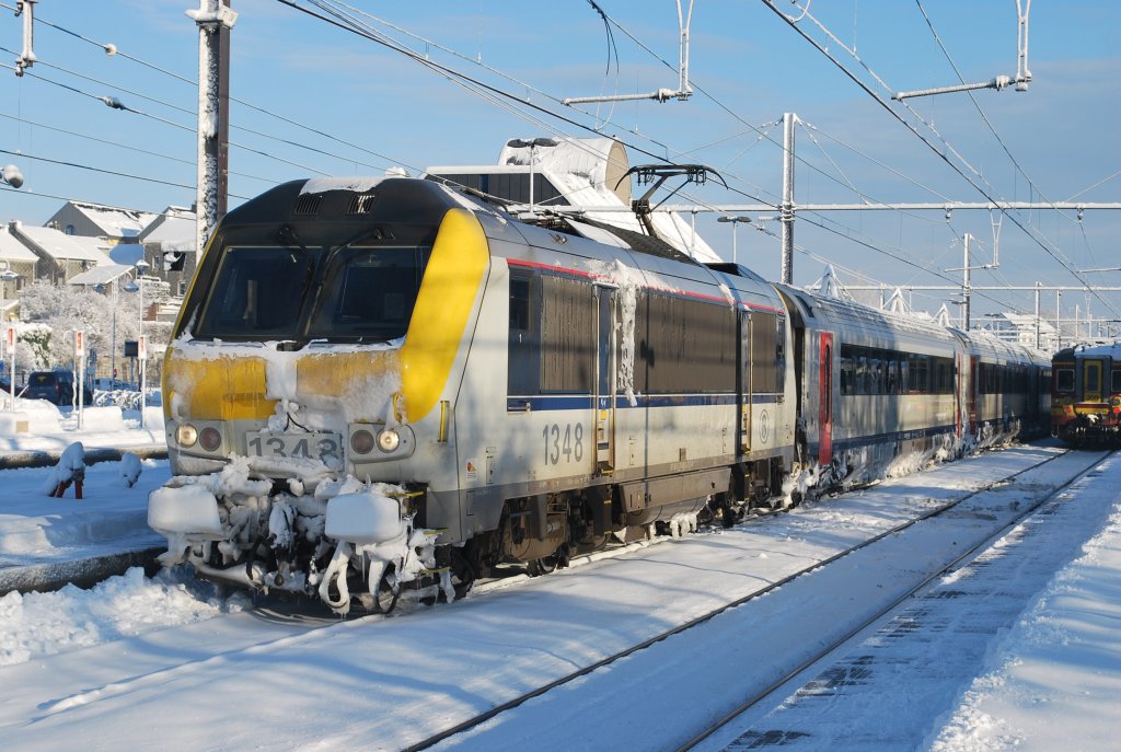 IC-Zug nach Oostende fährt vom Gleis 4 (statt 5) ab - Bahnbilder.de