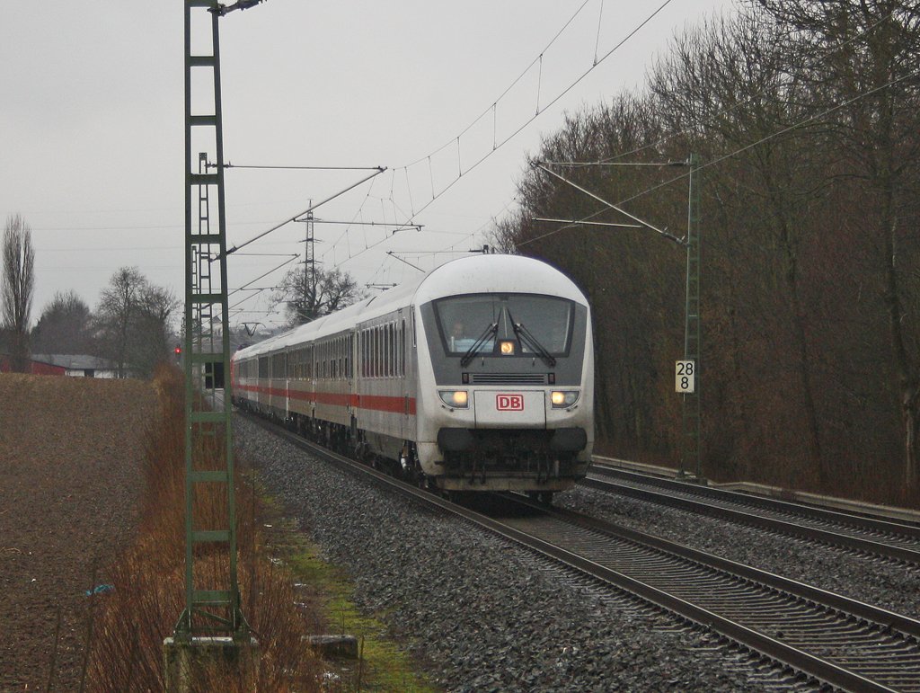 IC1918 mit Schublok 120 118 nach Berlin Sdkreuz am Km 28.8 der KBS485 (KA-KM) 29.1.10