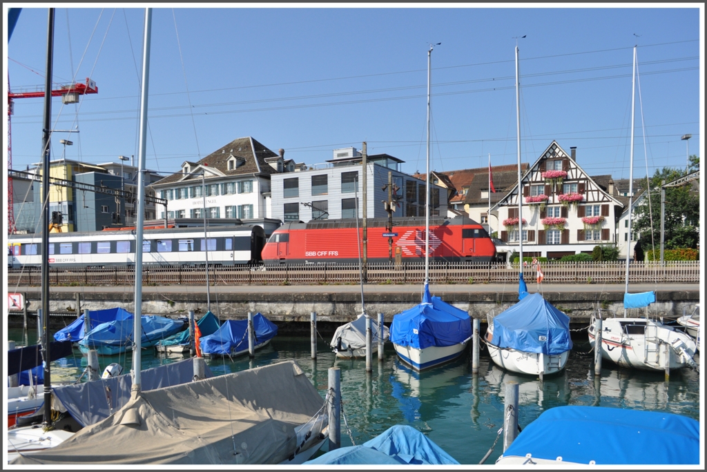 IC568 Chur-Zrich mit Re 460 078-9 in Wdenswil. (20.08.2012)