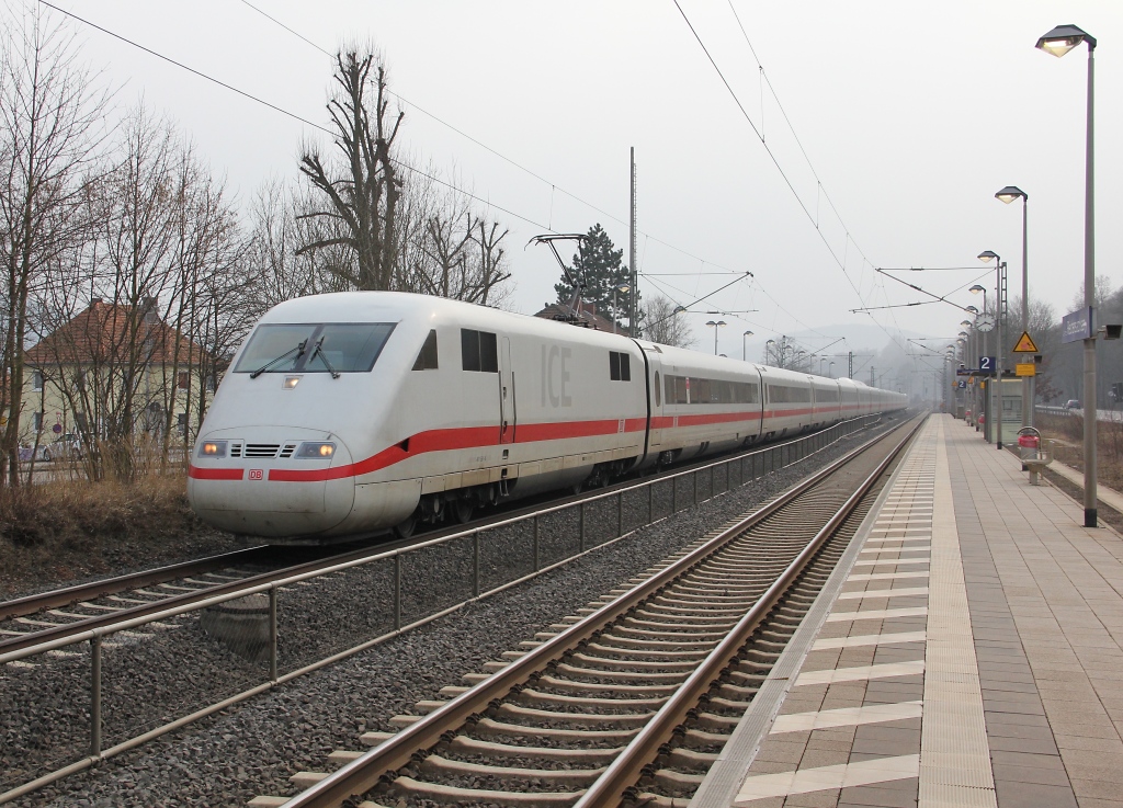 ICE 1 als Umleiter-Zug in Fahrtrichtung Norden. Aufgenommen am 29.03.2013 in Wehretal-Reichensachsen.