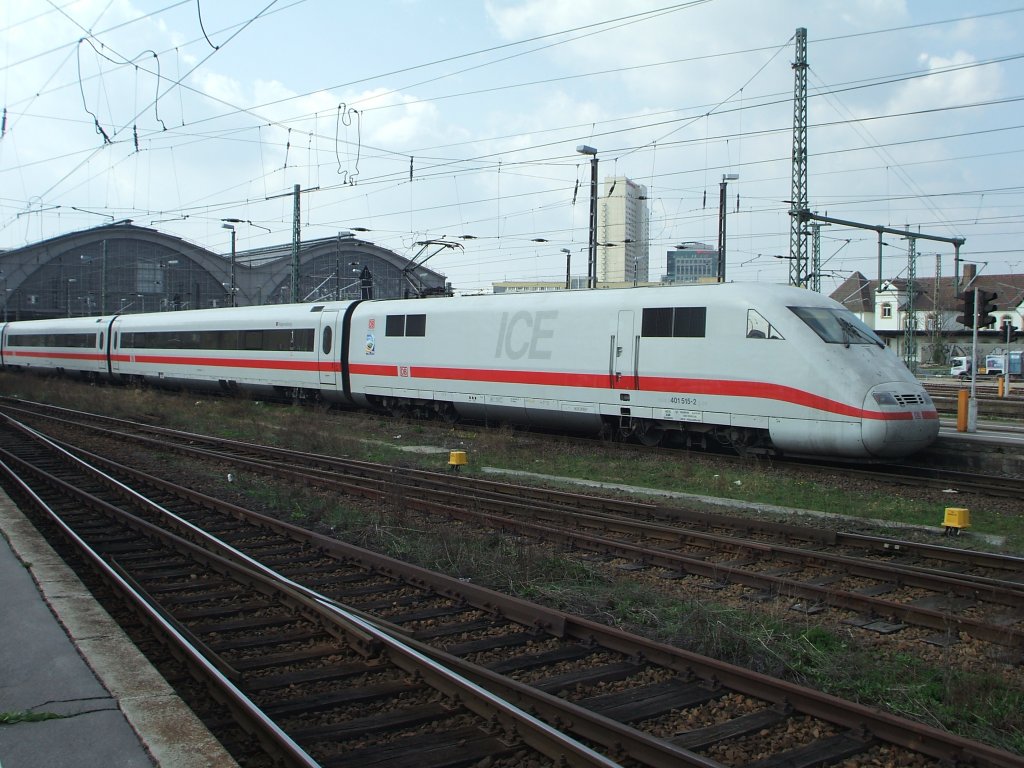 ICE-1  Regensburg  steht in Leipzig Hbf dieser war als ICE 791 aus Kiel Hbf pnktlich angekommen.
Aufgenommen am 07.04.2011