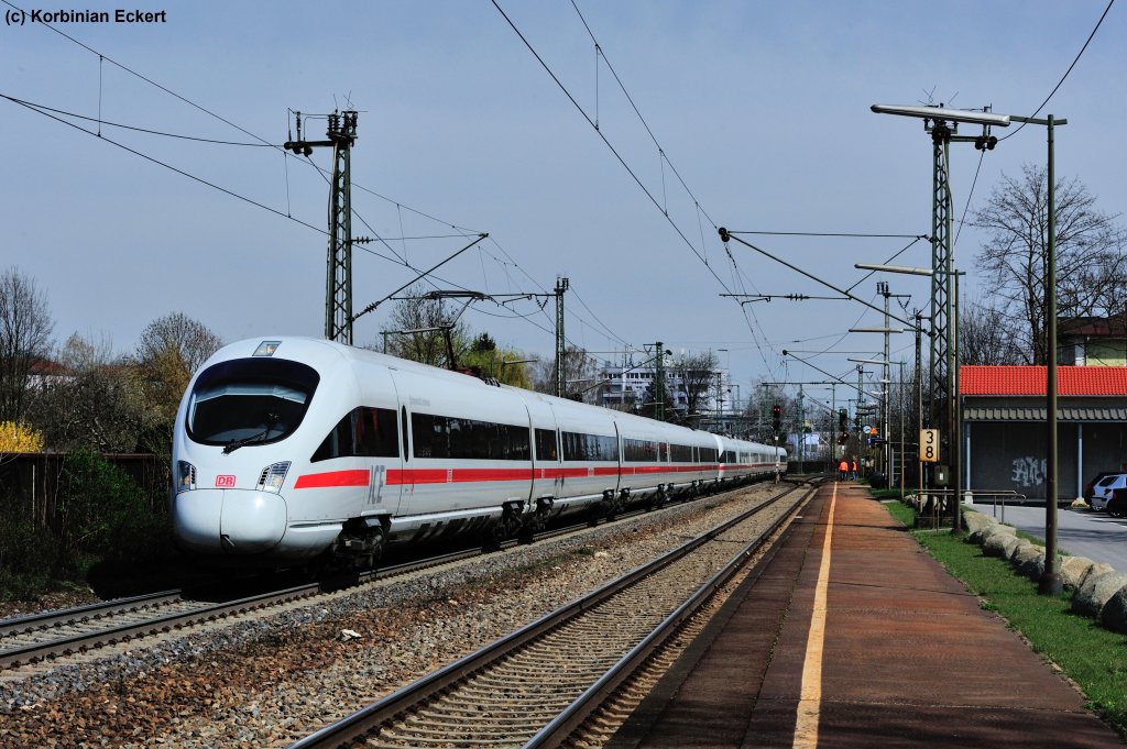 ICE 26 nach Dortmund bei der Durchfahrt in Regensburg-Prfening, 10.04.2012