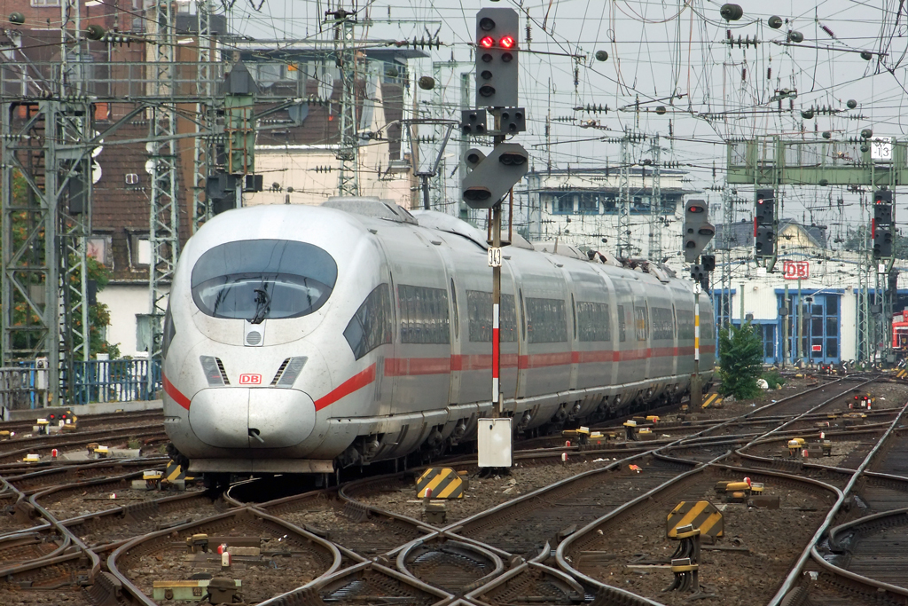 ICE 3 auf dem Gleisvorfeld in Kln 19.9.2010