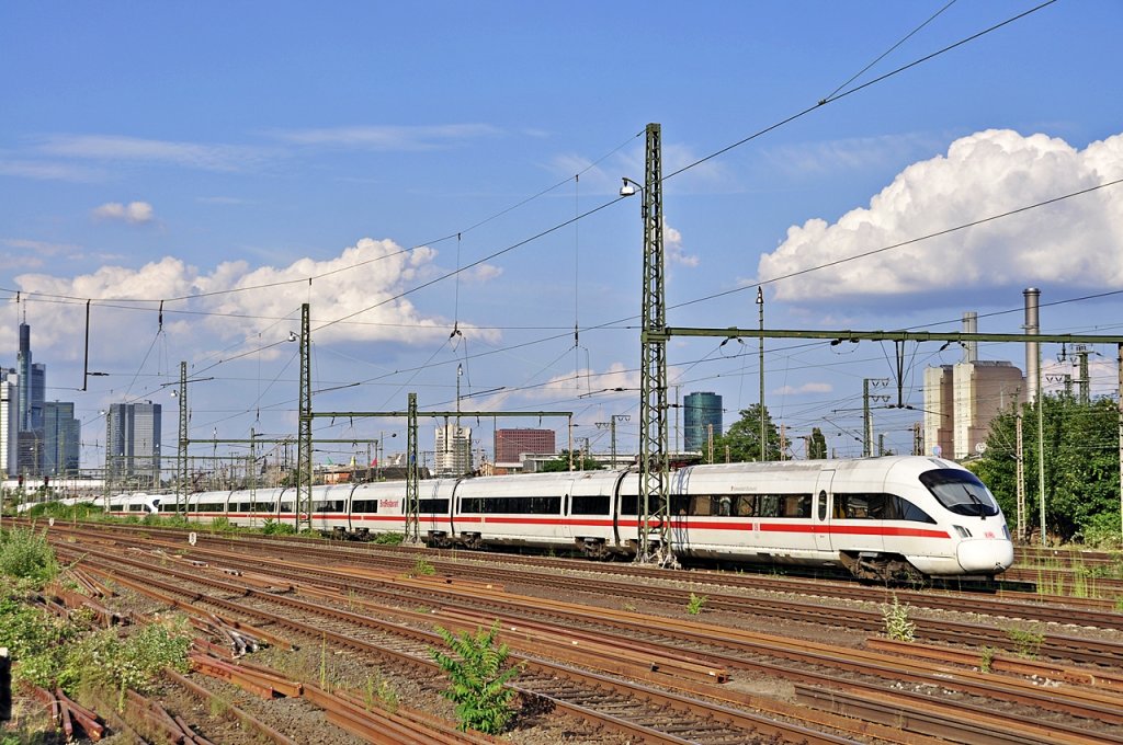 ICE 411 013  Hansestadt Stralsund  abgestellt im Frankfurter Au�enbahnhof am 13.07.2010