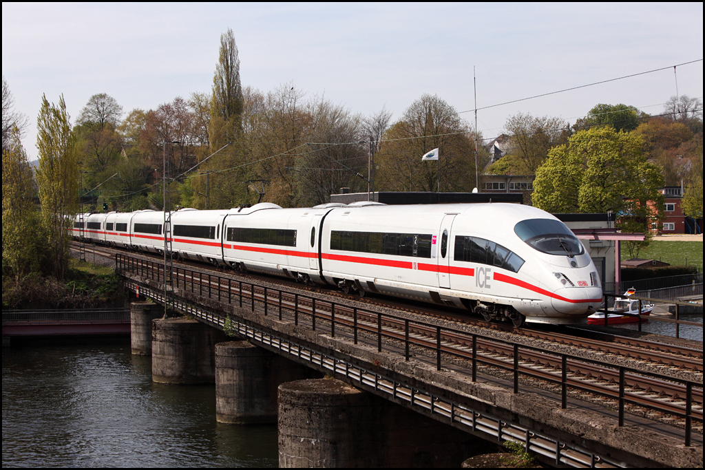 ICE 660, Karlsruhe Hbf - Dortmund Hbf, berquert den Harkortsee. (24.04.2010)