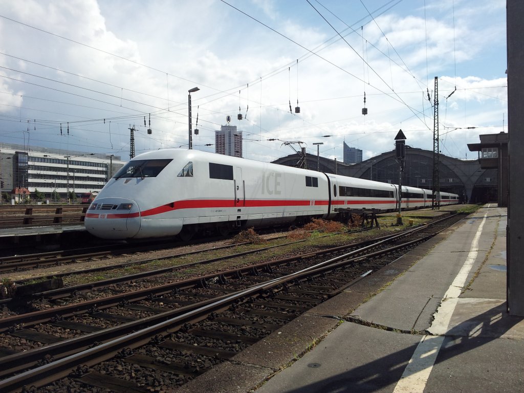 ICE 892 von Leipzig Hbf nach Kiel Hbf.Aufgenommen am 15.07.2012 in Leipzig Hbf