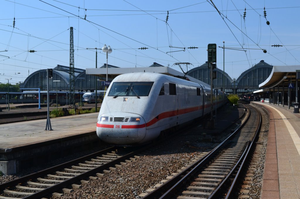 ICE der Baureihe 401 in Karlsruhe Hbf. 04.09.12