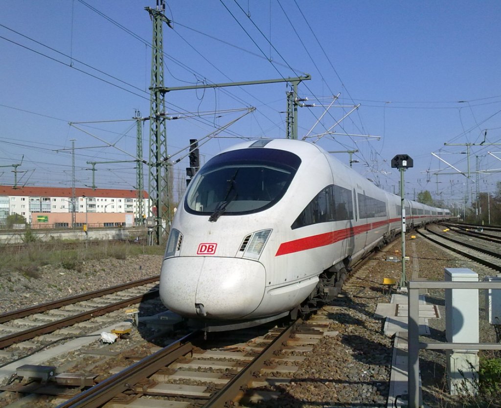 ICE bei der Ausfahrt aus dem Dresdner HBF in Richtung Dresden Reick zur Reinigung.
23.04.2010