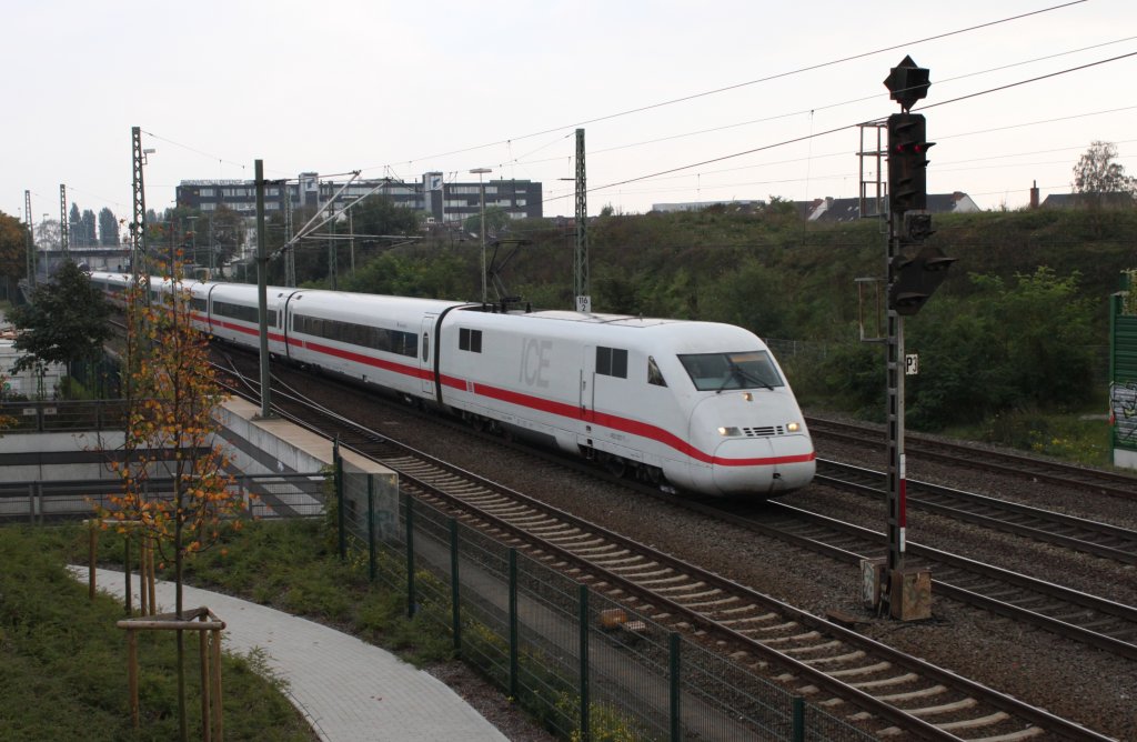 ICE in Bremen-Sebaldsbrck Richtung Hbf am 12.10.2010 16:43 Uhr
