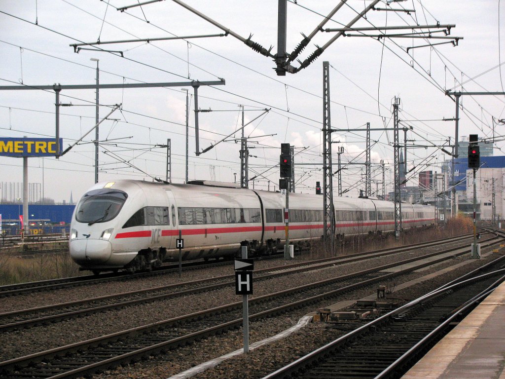 ICE nach Arhus und Kopenhagen wird 15 Minuten zu spt am 5.12. in Berlin Ostbahnhof bereitgestellt. 