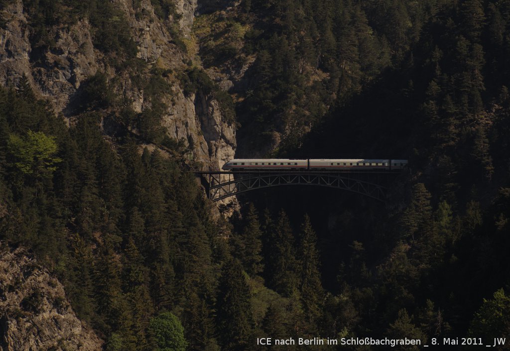 ICE im Schlobachgraben - berarbeitete Version mit dem Umweg ber GIMP. Muttertag 2011 kHds