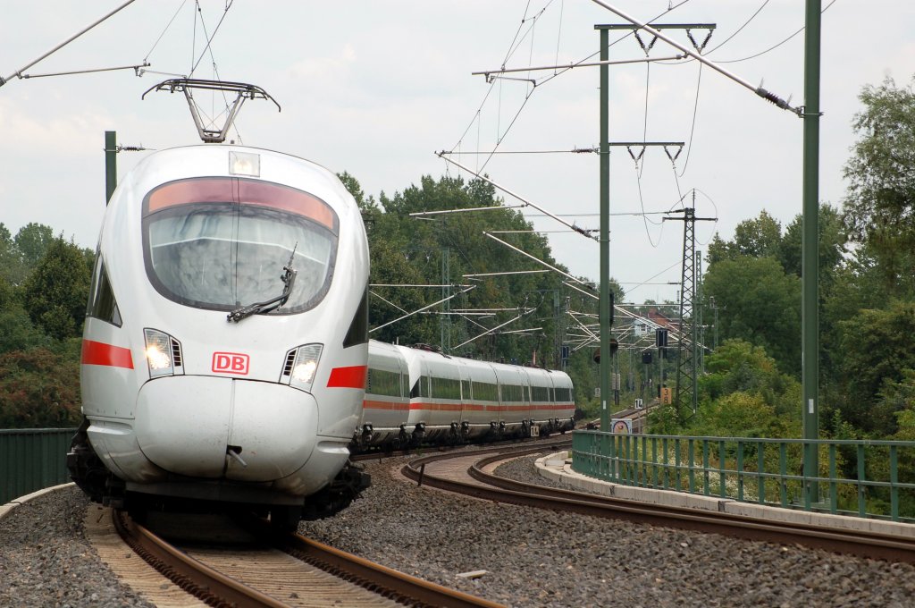 ICE T BR 415 als ICE 1652 wenige Meter vor der Auffahrt auf die Sdbrcke Mainz ber den Rhein in Richtung Mainz Hbf.