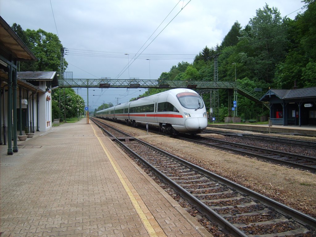 ICE T fhrt von Wien Westbahnhof nach Dsseldorf durch Rekawinkel.