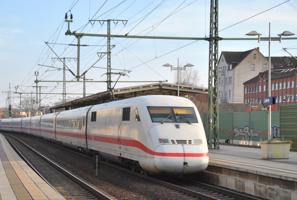 ICE Triebkopf, am 12-03-2011 durchfhrt Lehrte.