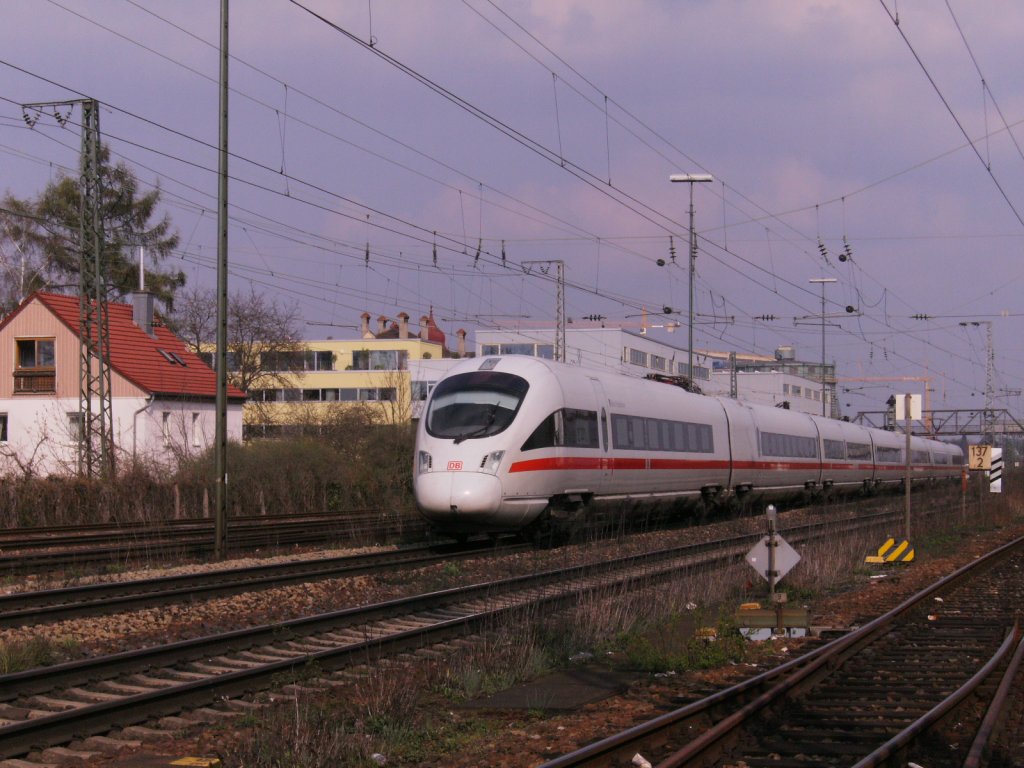 ICE von Wien nach Frankfurt am 16.04.2010 fhrt durch Regensburg.
