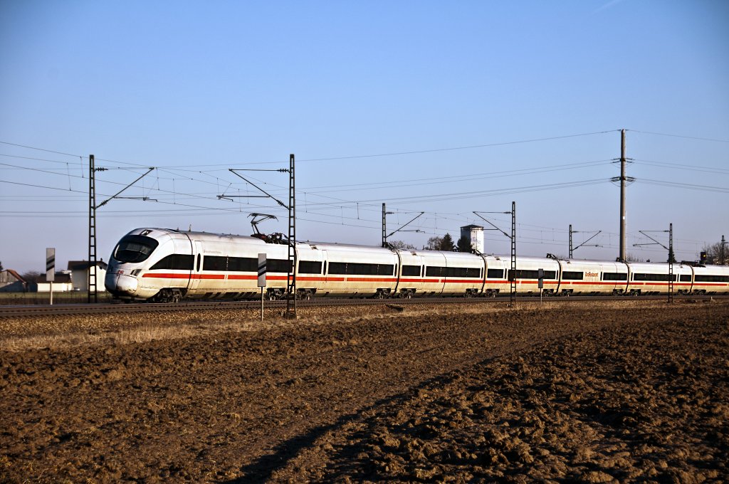 ICE von Wien Westbahnhof nach Dortmund, am 07.02.2011 kurz nach Plattling.