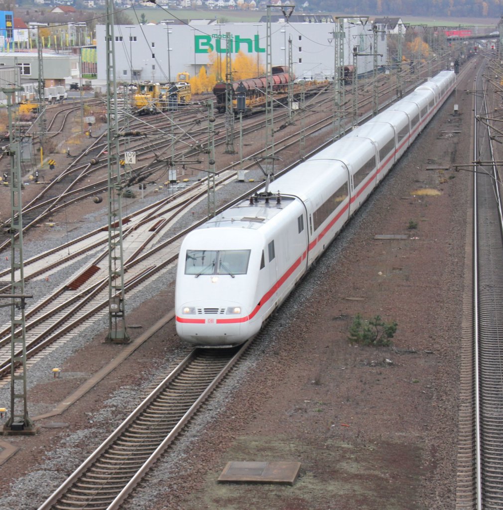 ICE1 am 10.11.2012 bei der Einfahrt in den Fuldaer Bahnhof.

