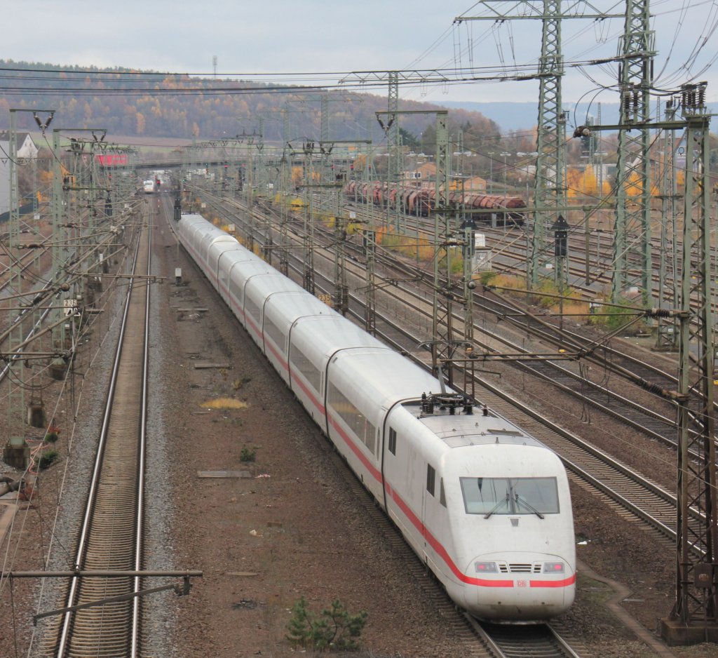 ICE1(BR401)bei der Aussfahrt aus dem Bahnhof Fulda.11.11.2012.