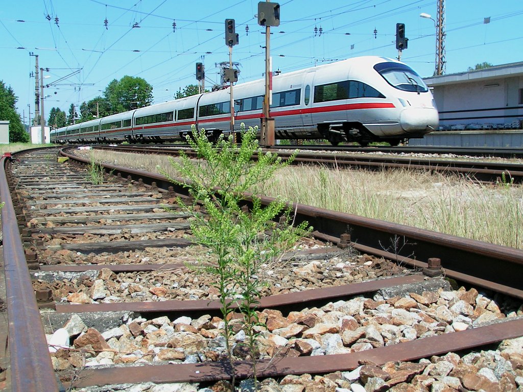 ICE26 rauscht bei Schrding seinem Ziel entgegen;100628