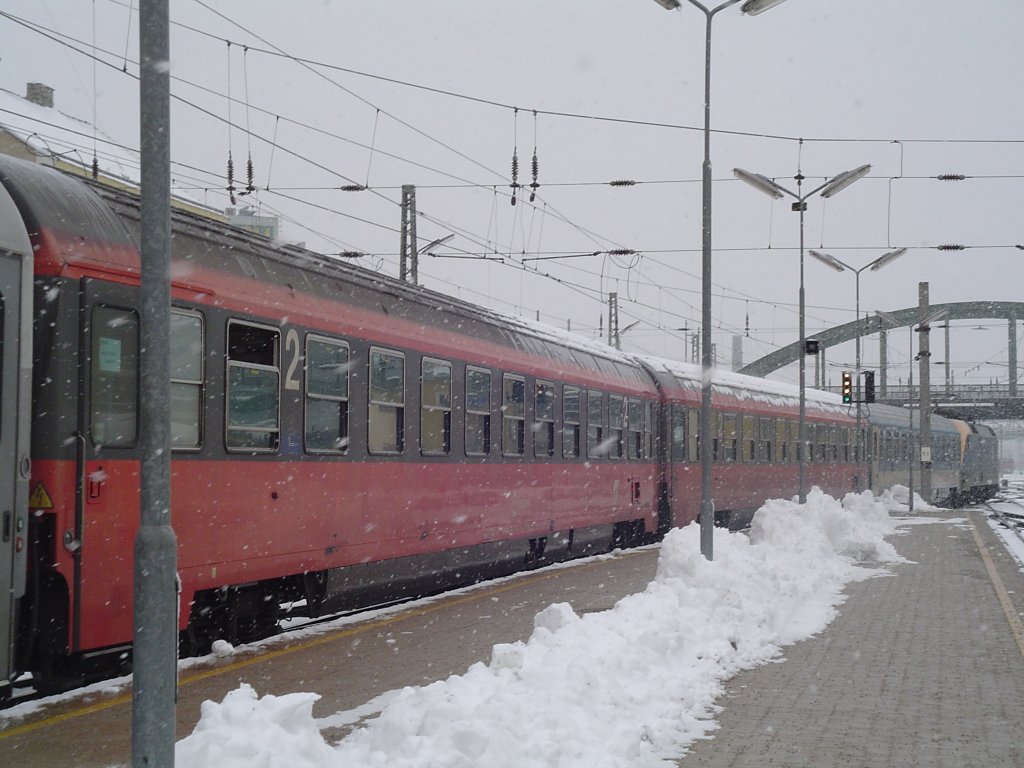 Ich finde, eine sehr stimmungsvolles Bild.
Wien Westbahnhof 11.2.2006