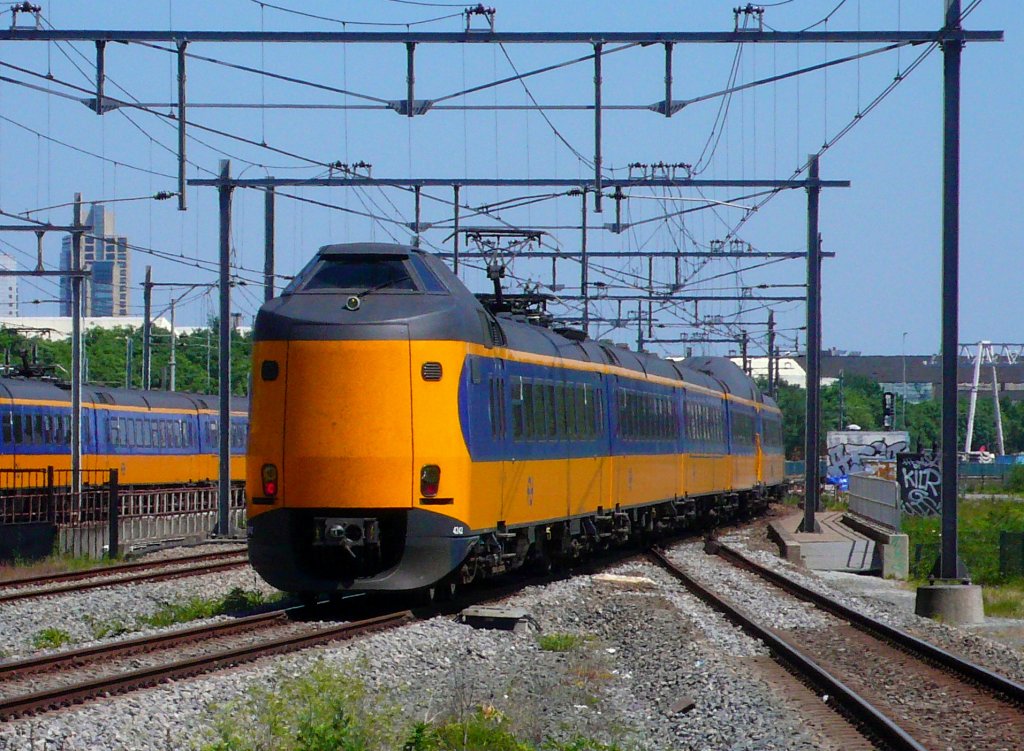 ICM  Koploper  4241 bei der Ausfahrt Amsterdam-Zuid am 25.05.2012