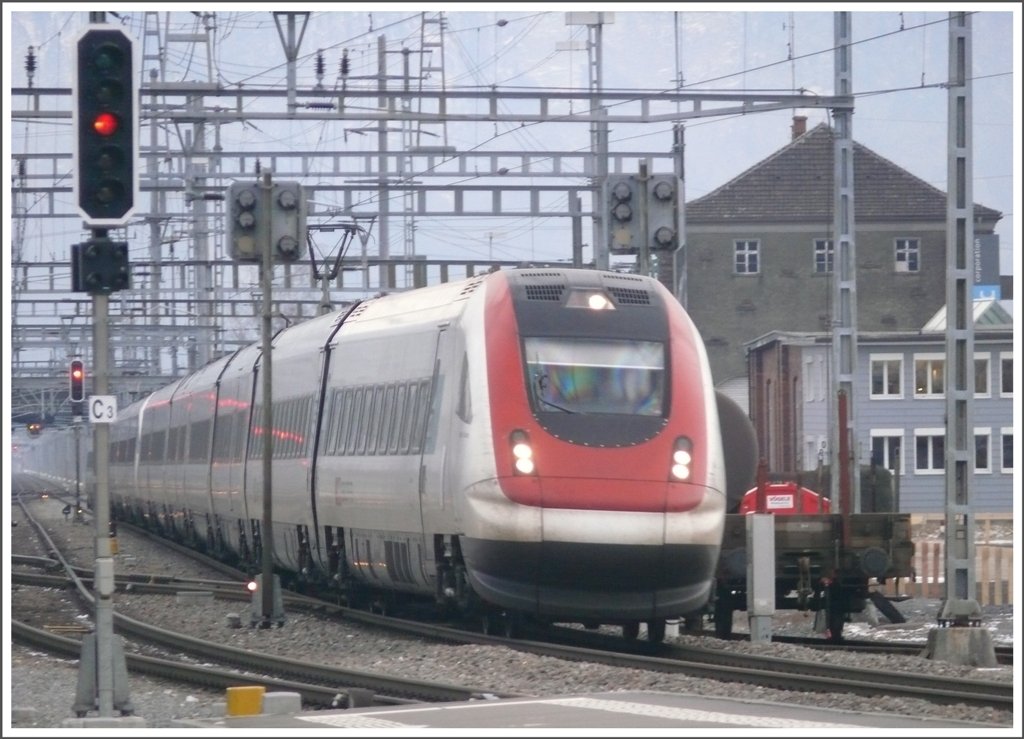 ICN580 aus Chur trifft in Sargans ein. (04.01.2010)