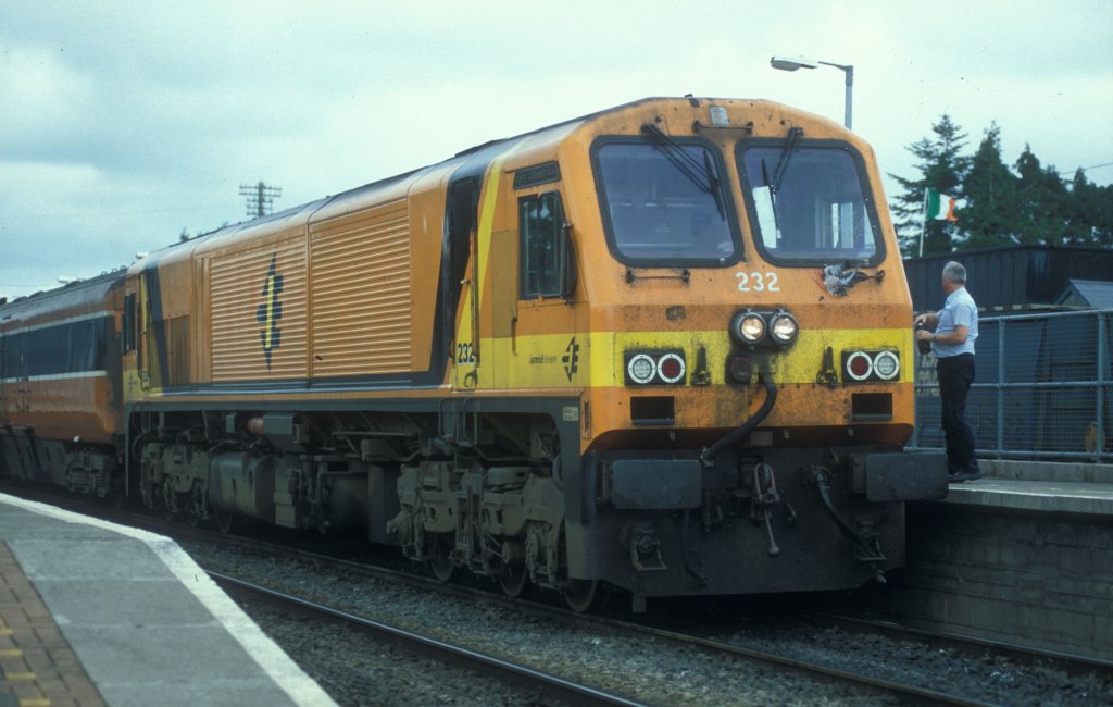 IERLAND sep 2001 THURLES LOC 232 oranje