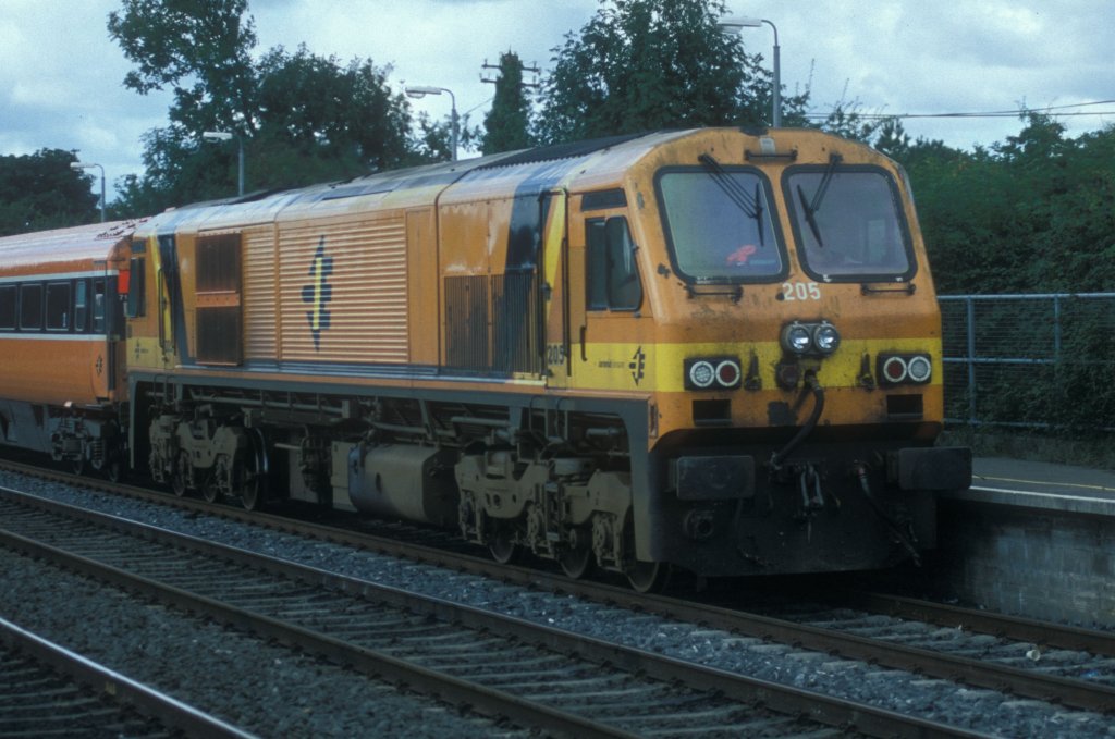 IERLAND sep 2003 KILDARE LOC 205 oranje 