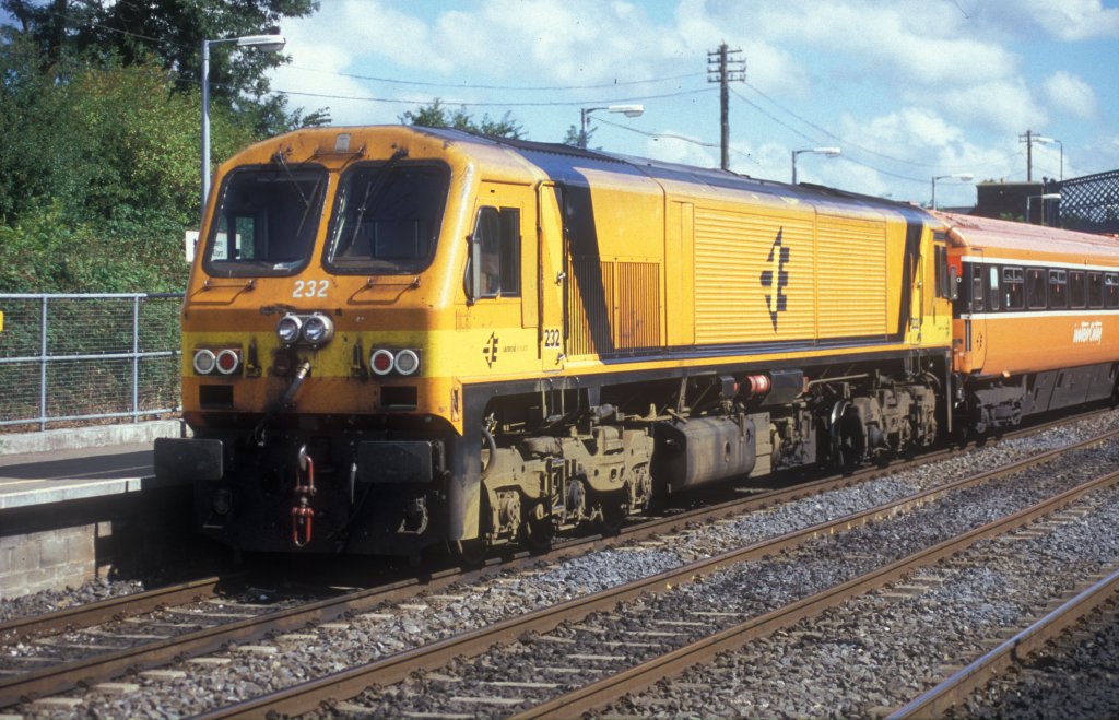 IERLAND sep 2005 KILDARE LOC 232 oranje 