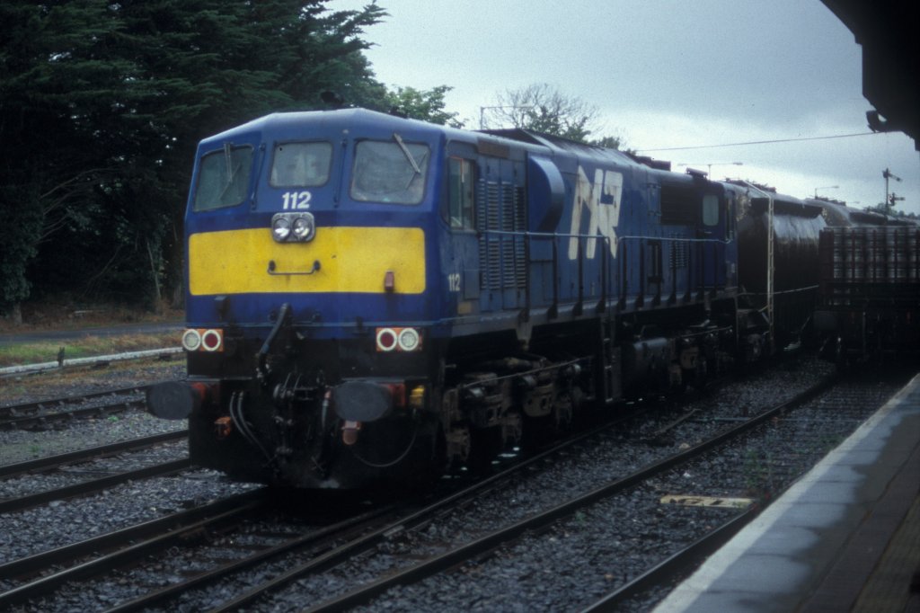 IERLAND sep 2006 LIMERICK JUNCTION LOC 112 class 071 met olie trein
