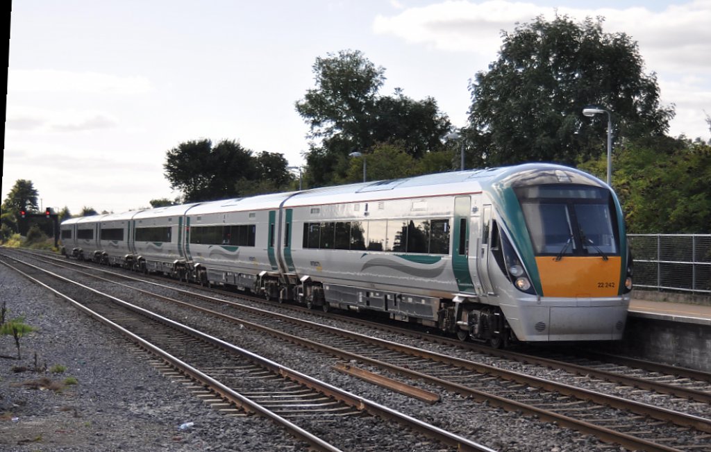 IERLAND sep 2009 KILDARE treinstel 22242/22342 6 delig