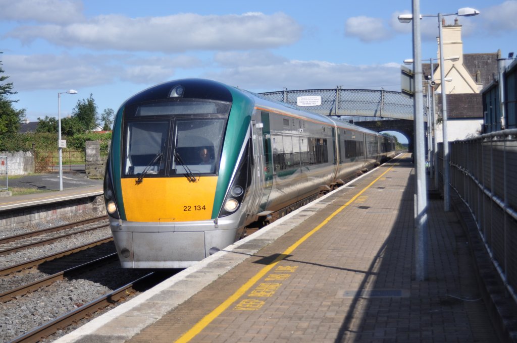 IERLAND sep 2009 KILDARE treinstel 22134/22334 6 delig