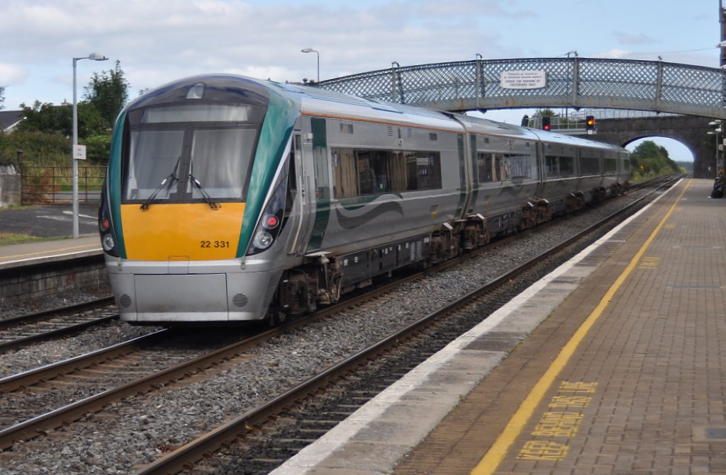 IERLAND sep 2009 KILDARE treinstel 22331/22131 6 delig
zonder tussen stop naar DUBLIN
