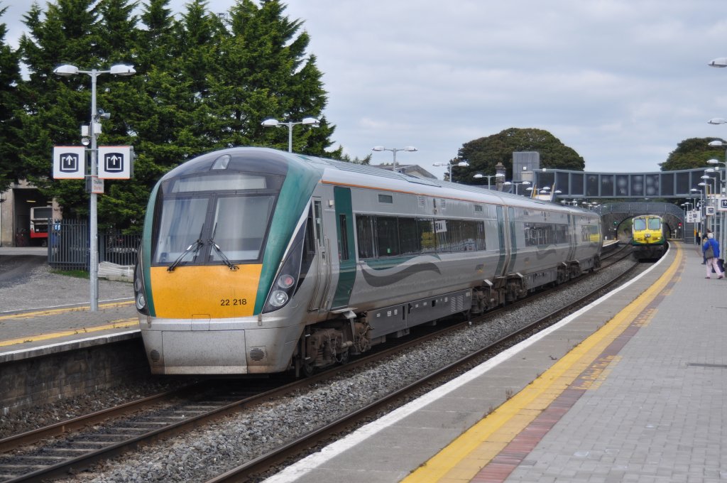 IERLAND sep 2009 THURLES treinstel 22218/22318 3 delig