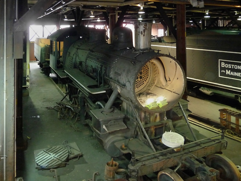 Ihren 100. Geburtstag feierte diese Dampflok in  Steamtown  Scranton, PA (4.6.09).