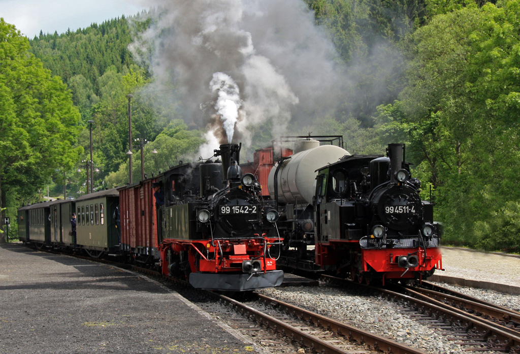 Im Bahnhof Schmalzgrube kam es immer mal wieder zu Zugberholungen, 02.06.2012.