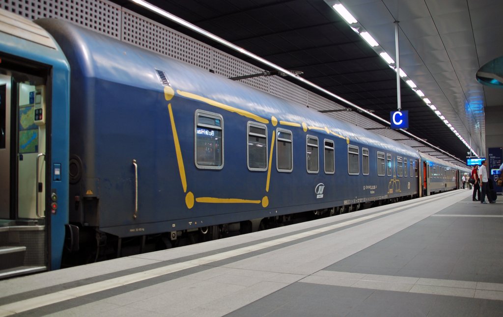Im EN 477 war am 12.06.10 dieser CD-Wagen eingereiht. Fotogrfaiert im Berliner Hbf.