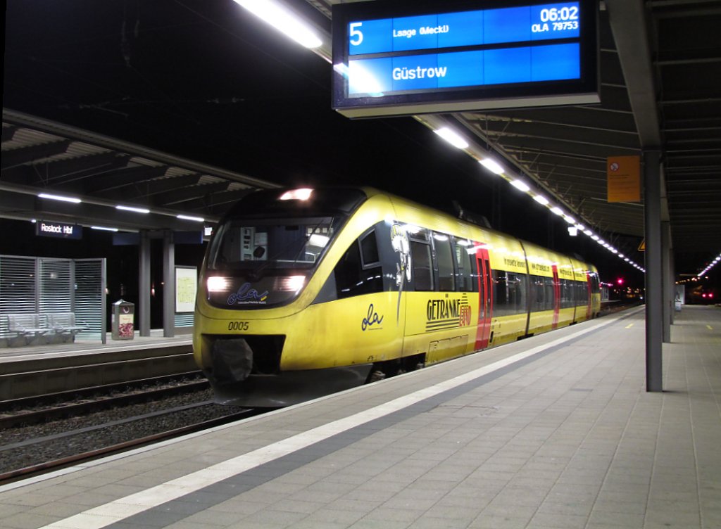 Im HBF von Rostock am 06.12.2011 bereitgestellt Talent der OLA nach G�strow