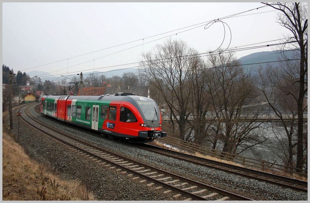 Im Kilometerausgleich zu den BB sind die 4062 der STLB auch planmig im Frhverkehr zwischen Graz und Laiouben im Einsatz. Hier als REX 1997 in Stbing. 01.02.12