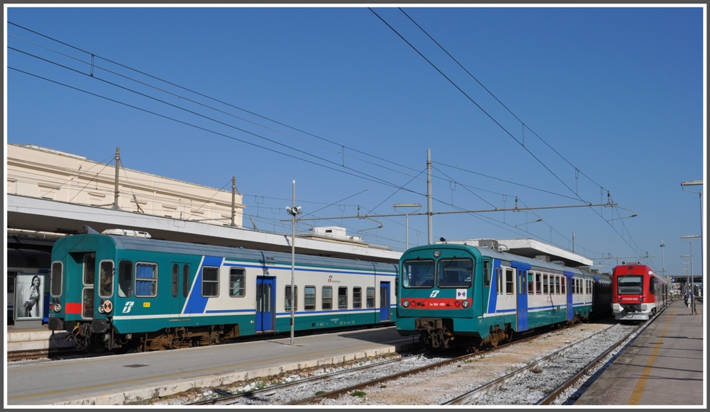 Im Regionalzug von Milano nach Lecce. 5.Tag (09.04.2011)
Ziel erreicht, Lecce, wo die Ferrovie del Sud-Est wieder auf die Zge von TrenItalia trifft.