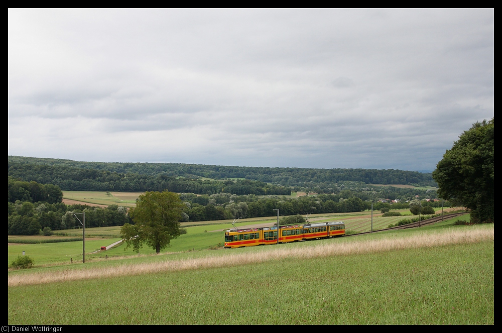 Im schweizer-franzsischen Grenzgebiet fhrt ein Be 4/8 mit einem Be 4/6 auf der Birsigtalbahngen Rodersdorf. Sollte dann auch in Basel die Linie 8 bis nach Weil am Rhein verlngert werden, fhrt das Basler Tramnetz durch drei Lnder: Deutschland, Frankreich und Schweiz.