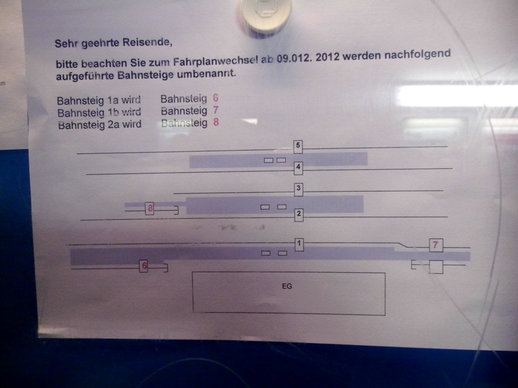 Im Stendaler Bahnhof wurden am 09.12.2012 drei Gleise mit neuen Nummern versehen.