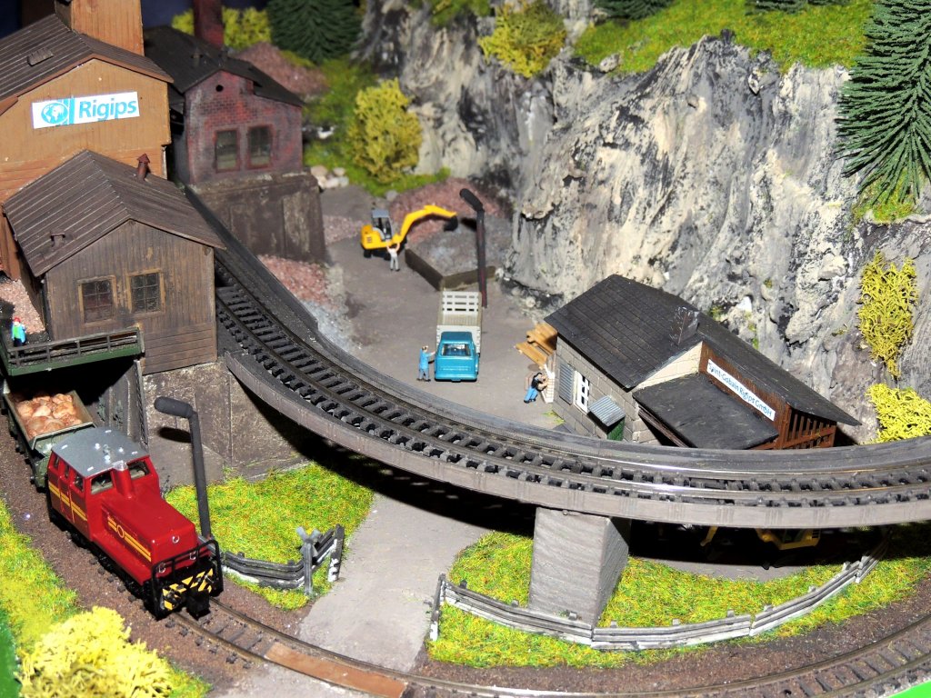Impressionen von meiner kleinen Mini-Anlage in Spur N, Motiv Schotterwerk...Teil 5.