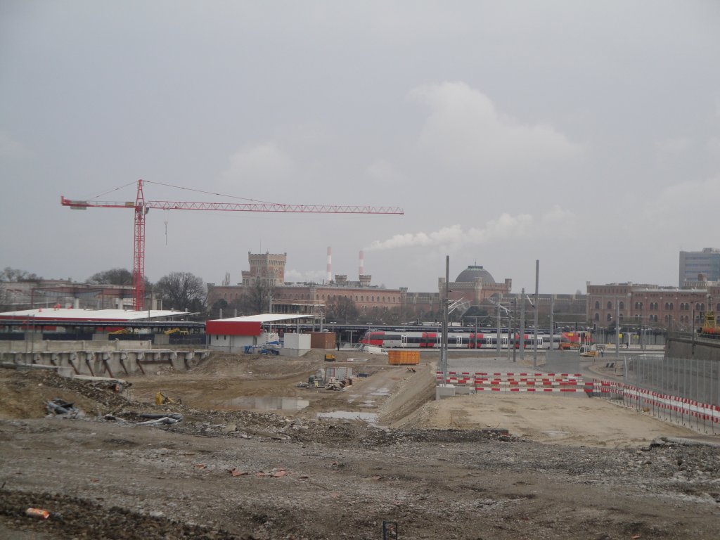 In Memoriam: Wien Sdbahnhof
Blick vom Sdbahnhof Bst. 11-19 in Richtung Sdbahnhof Bst. 1-9. Die Maten gehhren zu der spteren Verbindung von der Ostbahn zum Bhf. Meidling