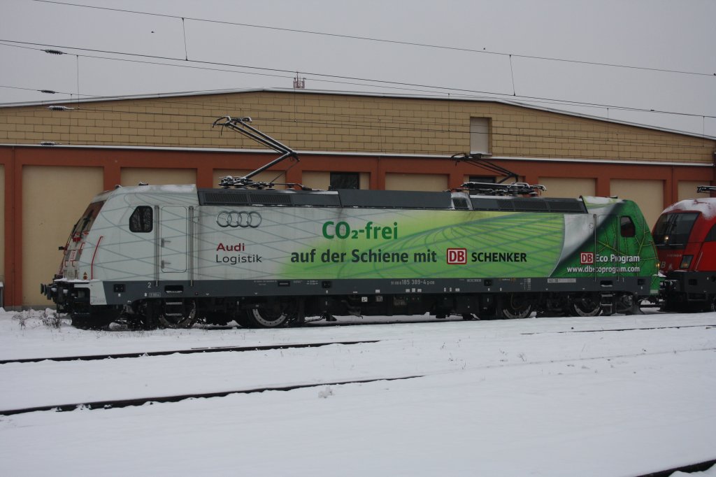 In Wels Verschiebebahnhof war am 03.12.10 die 185 389-4 zu Gast. 