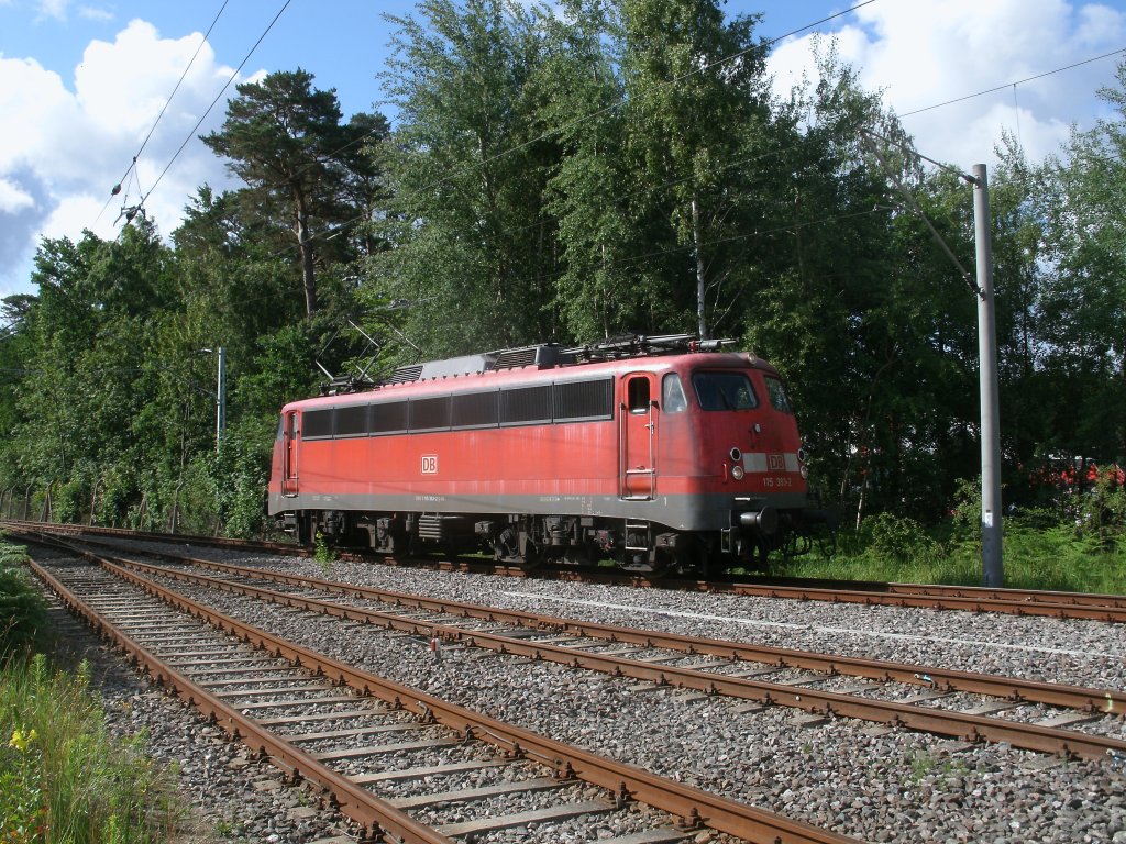 Inzwischen ist 115 383 von 115 114 auf Rgen abgelst wurden.Am 25.Juni 2011 war 115 383 noch in Binz unterwegs.